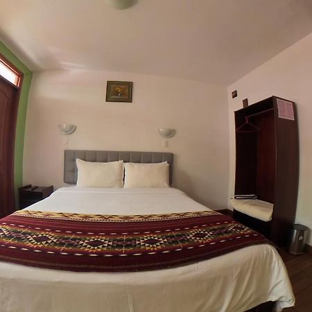 Hostal & Spa Casa Real Banos  Bagian luar foto