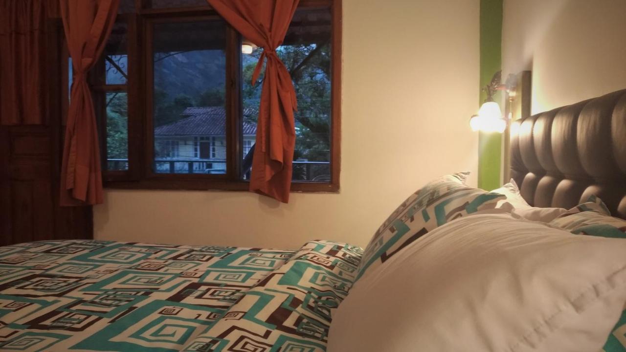 Hostal & Spa Casa Real Banos  Bagian luar foto